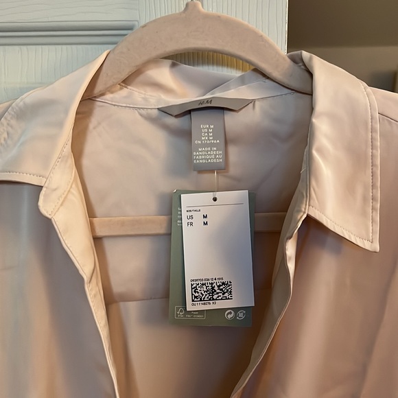 H&M Satin Shirt - Picture 3 of 3